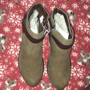 booties size 9 shoes